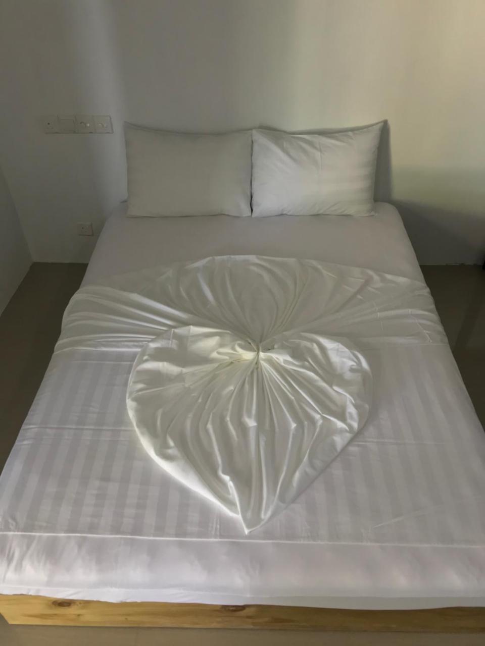 String Wave Maldives Hotel Gulhi Exterior photo