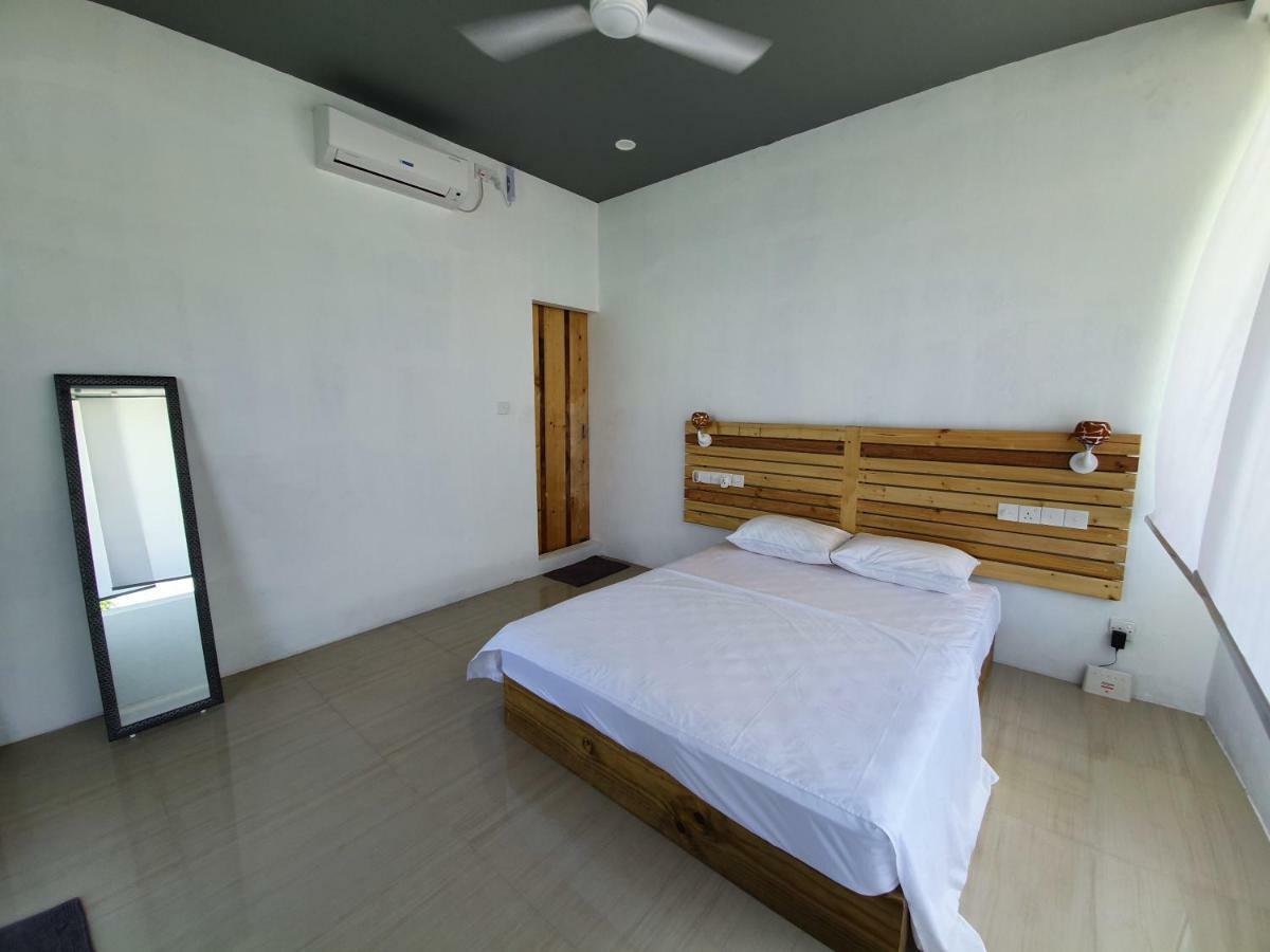 String Wave Maldives Hotel Gulhi Exterior photo