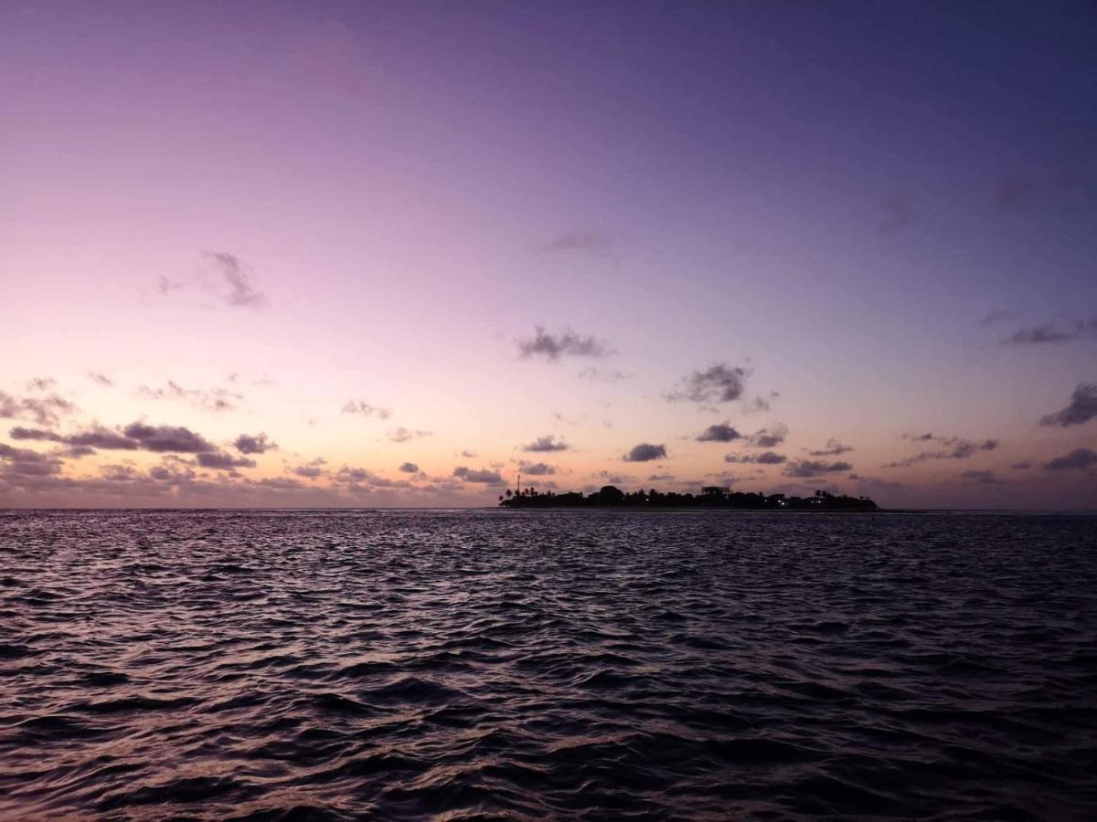 String Wave Maldives Hotel Gulhi Exterior photo