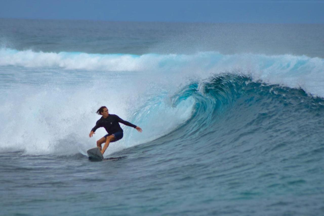 String Wave Maldives Hotel Gulhi Exterior photo